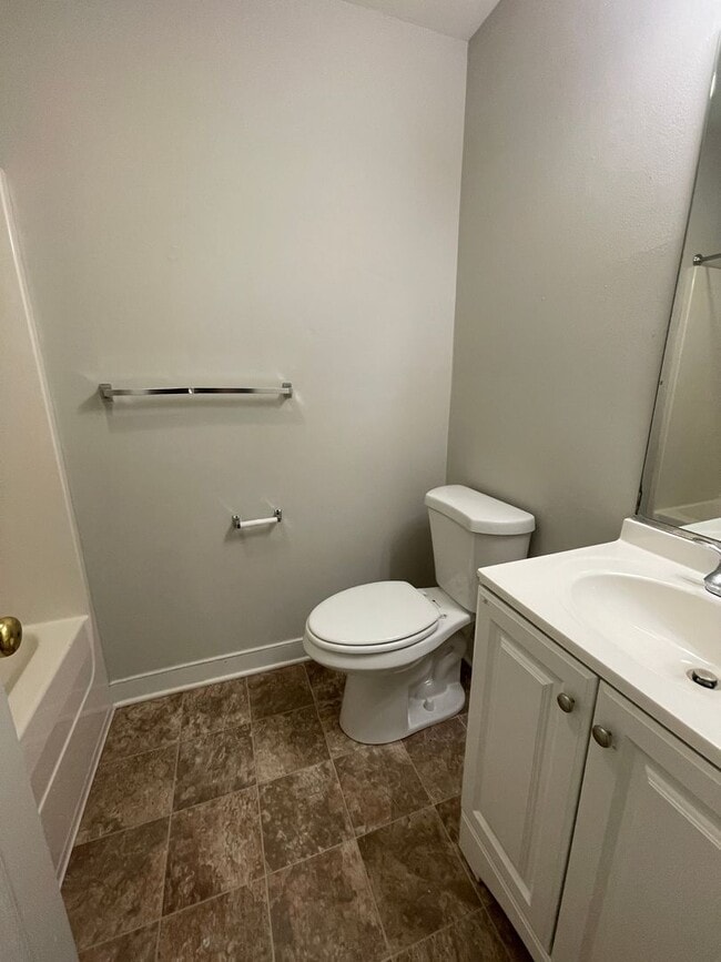 Building Photo - Two Story Home