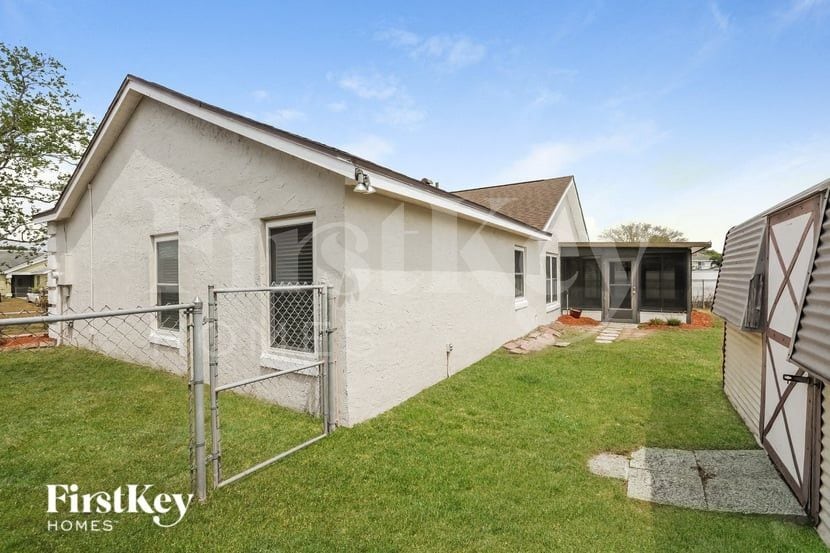 Building Photo - 2673 Debany Rd