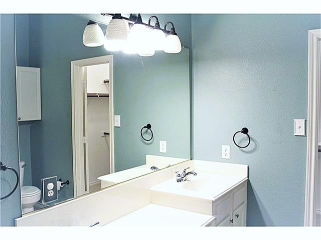 Building Photo - 6401 Sidney Ln