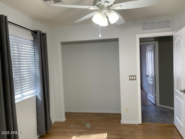 Building Photo - 36605 W Padilla St