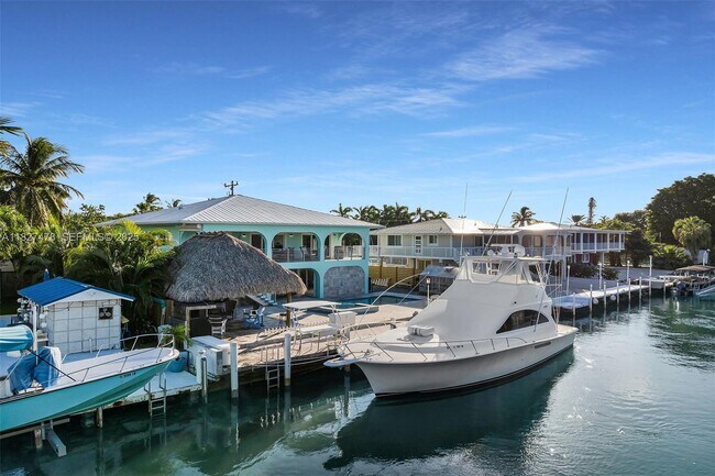 Building Photo - 232 W Seaview Dr