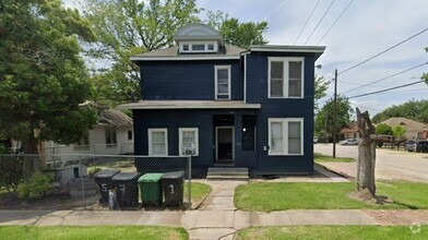 Building Photo - 102 Bryan St