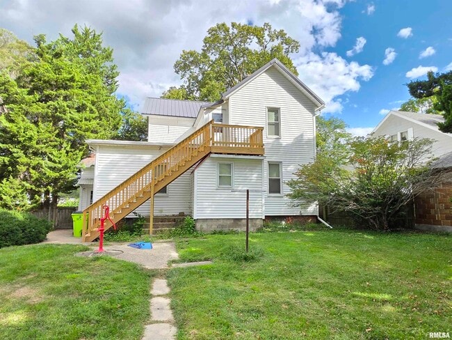 Building Photo - 405 S Main St