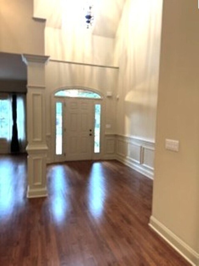 Building Photo - 217 Asheton Lakes Way