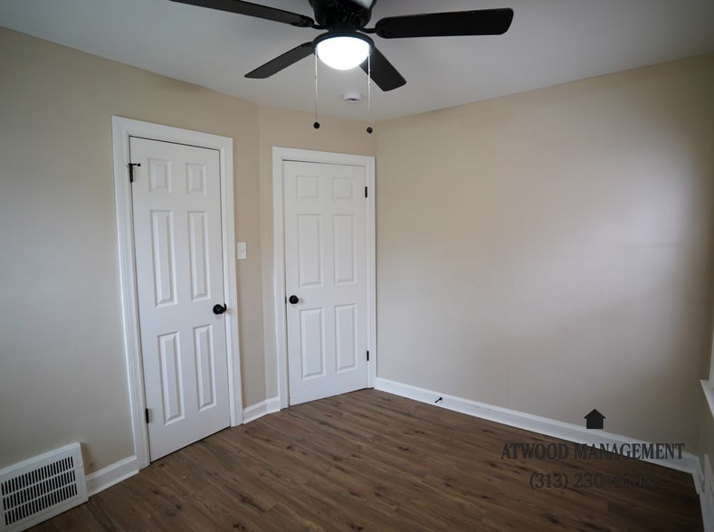 Building Photo - Fully Renovated 3-Bedroom Home – Move-In Ready for You!