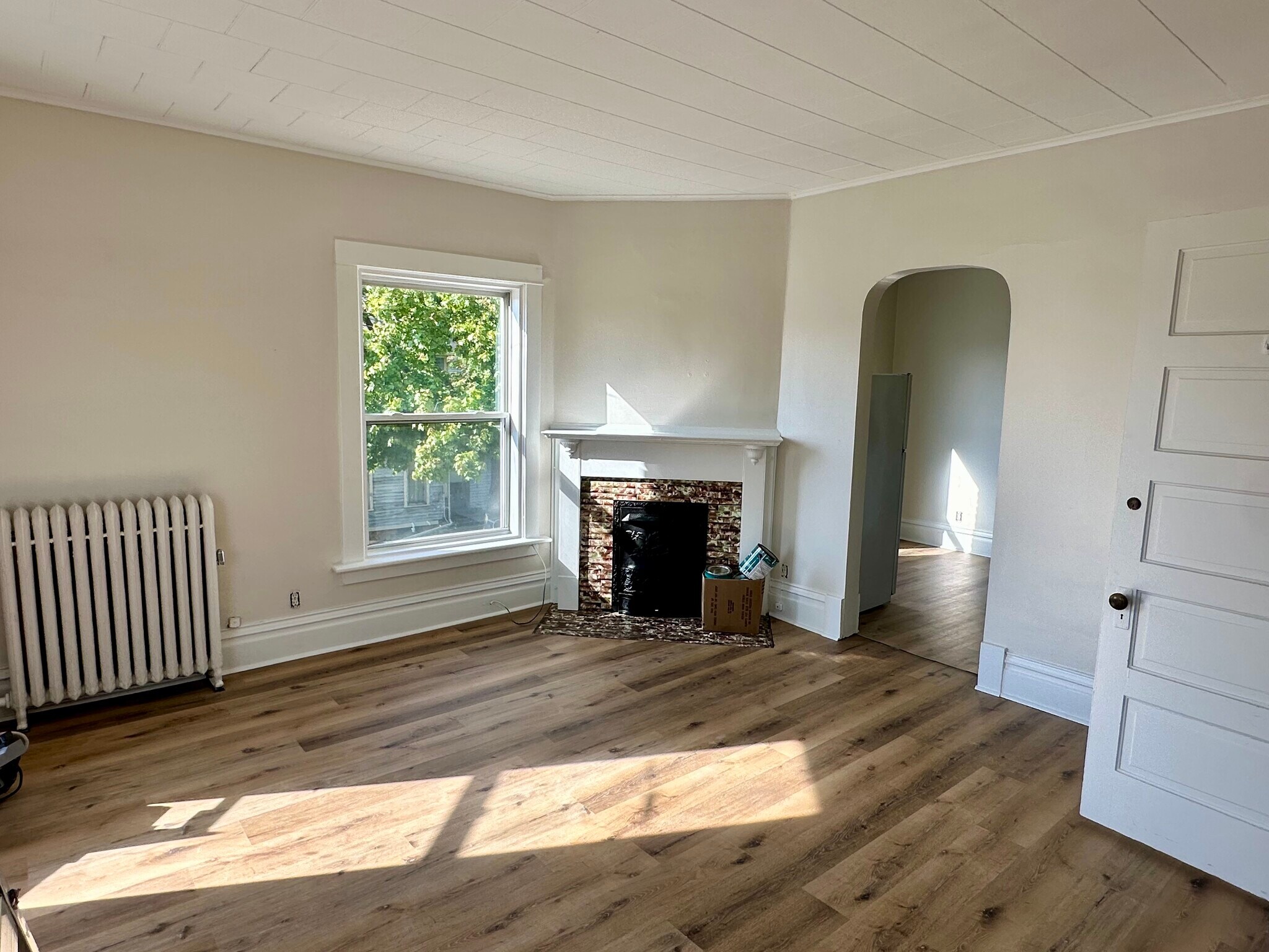 Building Photo - 424 N Parker Dr