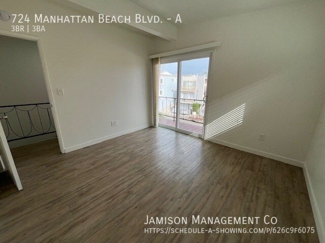 Building Photo - 724 Manhattan Beach Blvd