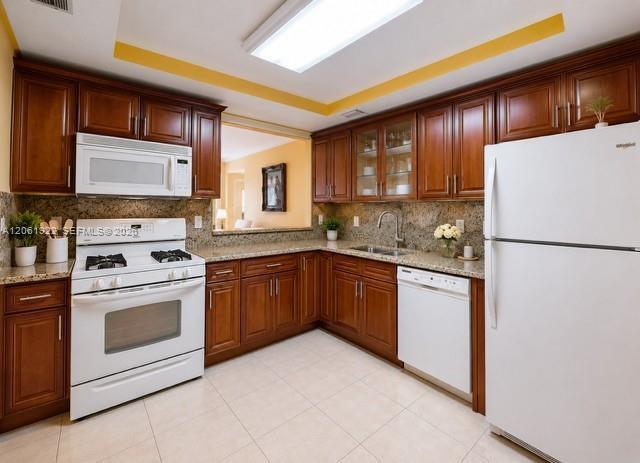 Building Photo - 3140 S Ocean Dr
