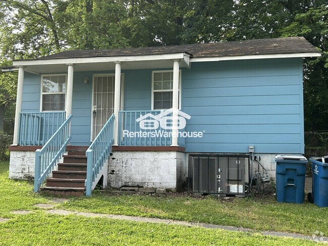 Building Photo - 629 Seminole Cir