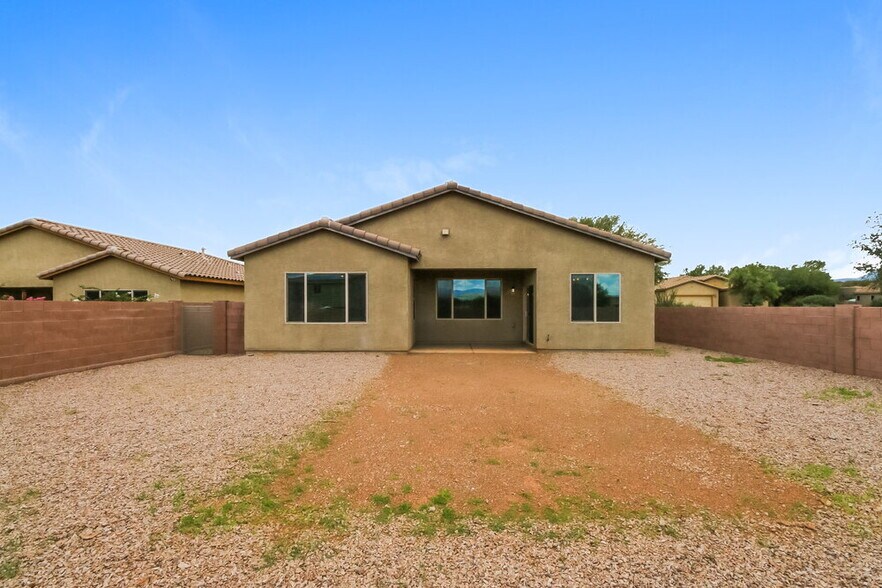 Building Photo - 1176 E Madera Grove Ln