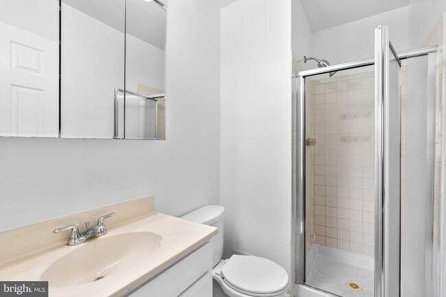 Building Photo - 314 Woodleaf Ct