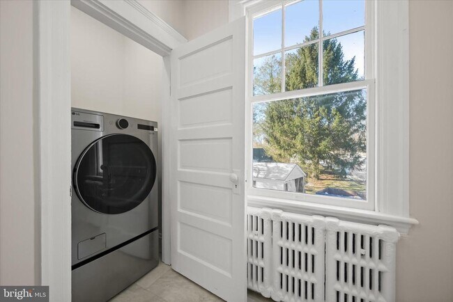 Building Photo - 7332 Springfield Ave