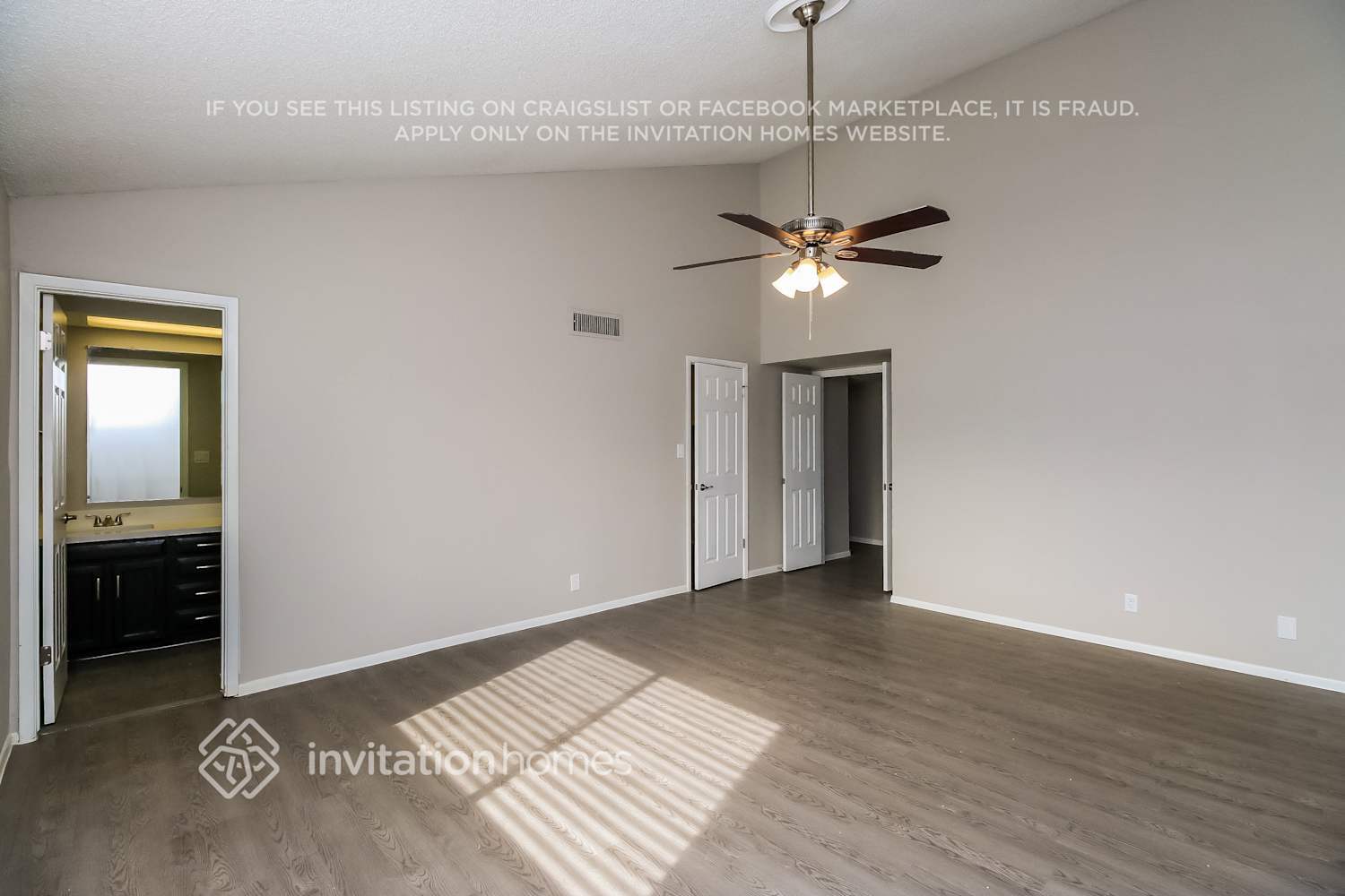 Building Photo - 549 W Pampa Ave