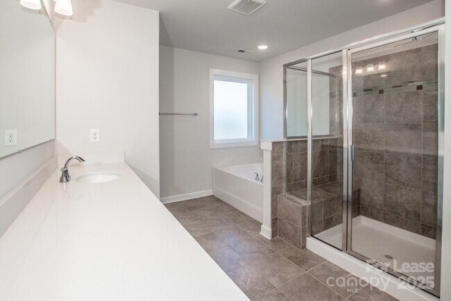 Building Photo - 13218 Caite Ridge Rd