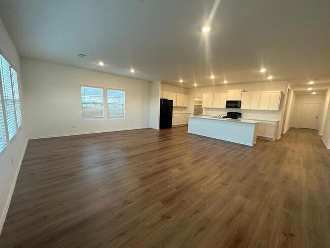 Building Photo - 1018 Ascari Ct