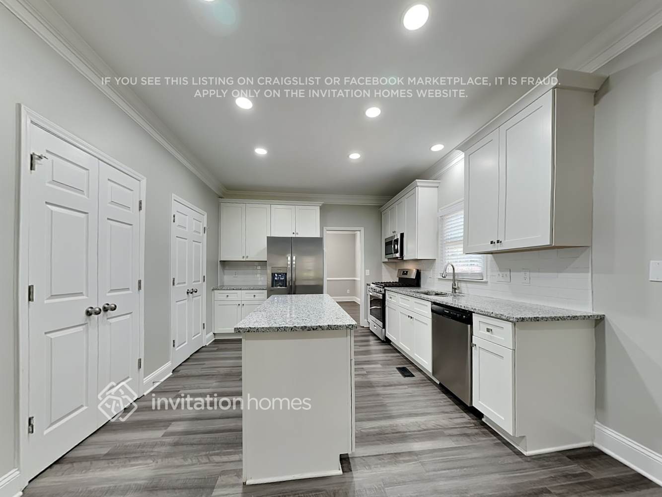 Building Photo - 504 Willowview Dr