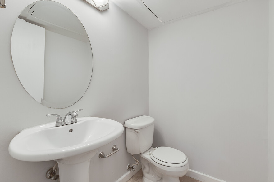 Half Bath Downstairs - 4130 Newton Ave