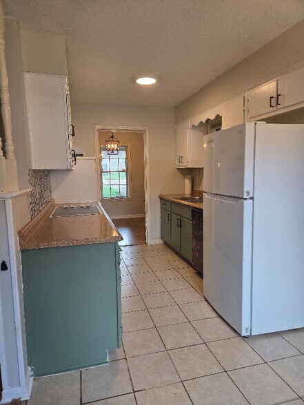 Building Photo - 6322 Northampton Dr