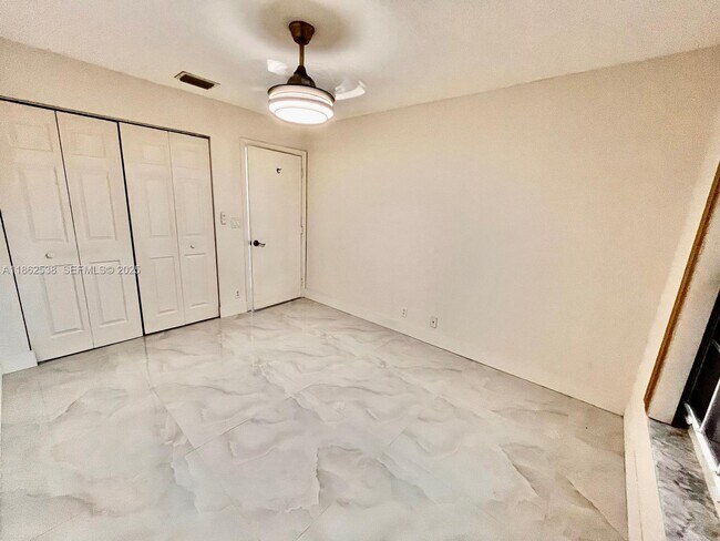 Building Photo - 1841 SW 176th Ave