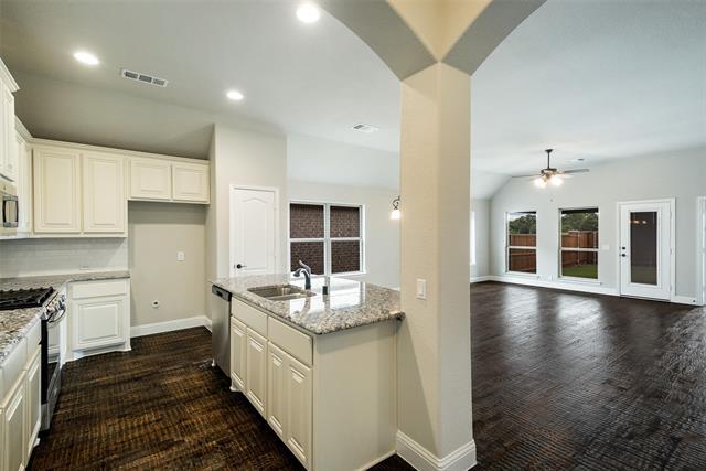 Building Photo - 6026 Priory Dr