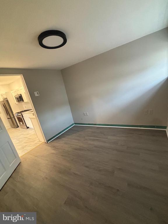 Building Photo - 624 Poplar St