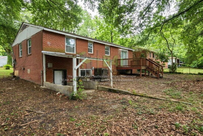 Building Photo - 324 Macedonia Rd SE