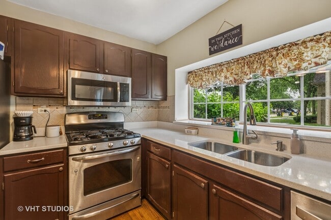 Building Photo - 1539 Apple Grove Ln