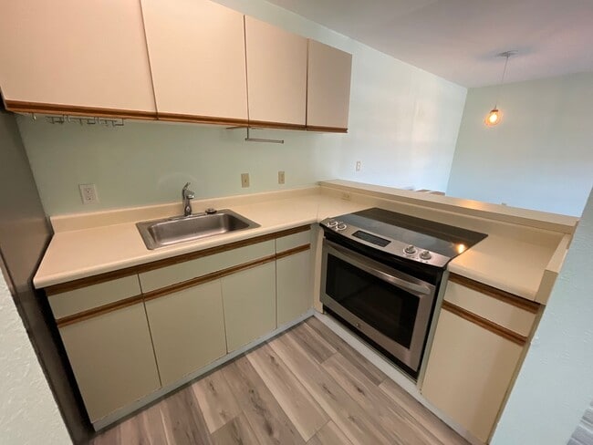 Building Photo - Keonekai Village Unfurnished Unit Available