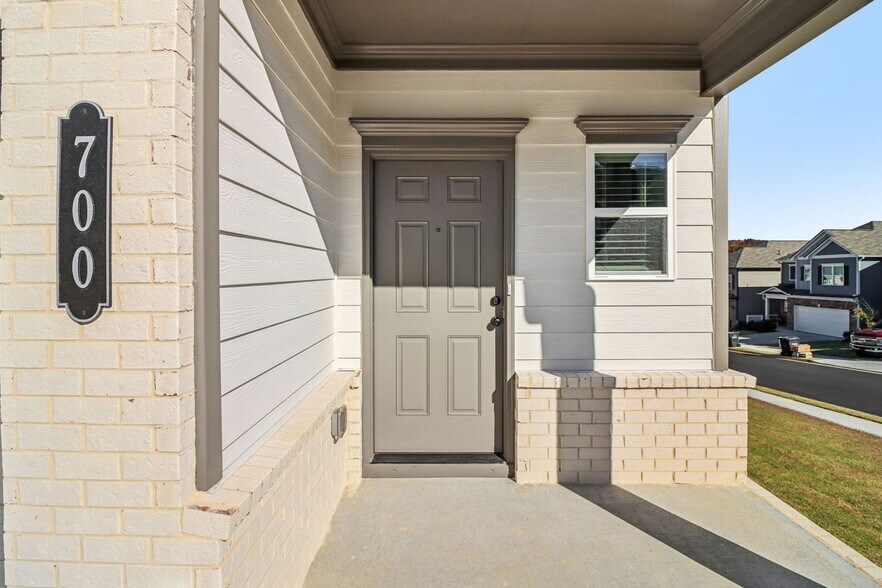 Building Photo - 700 Shetland Trl