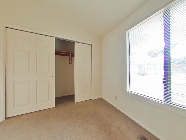 Building Photo - WINTER SPECIAL ~ $1,060 OFF FIRST MONTH RENT
