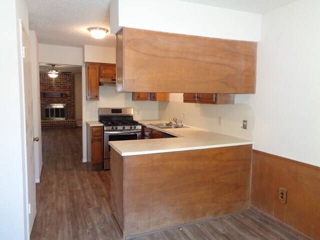 Building Photo - 2111 Pincher Creek Dr