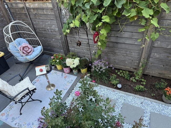 Building Photo - 6 Richardson St