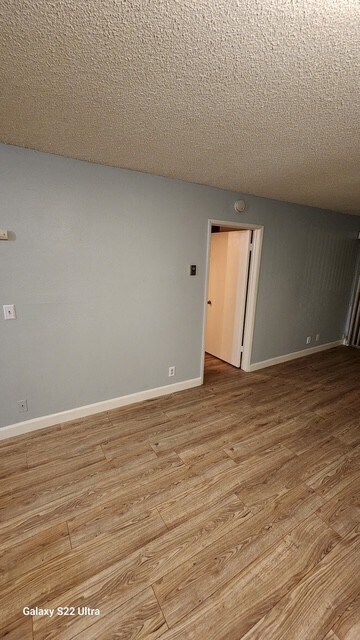 Building Photo - 3565 Linden Ave