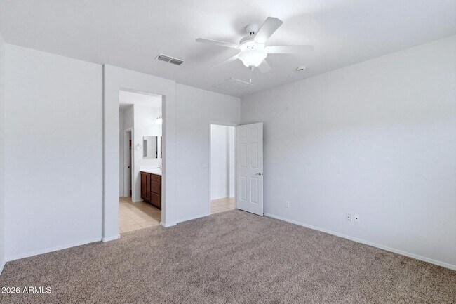 Building Photo - 10733 W Lariat Ln