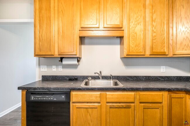 Building Photo - 309 Deerfield Cir