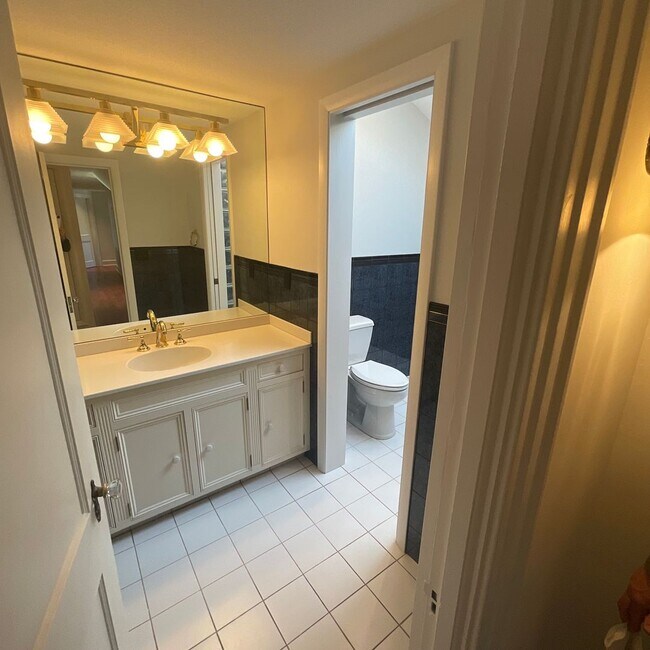 Building Photo - 0 Macdonough Place