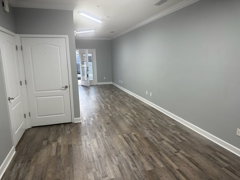 Building Photo - 134 Marketplace Ave