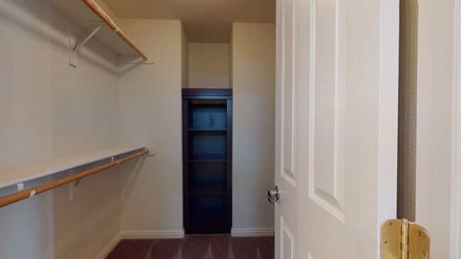 Building Photo - 2 Story Townhome located in Henderson