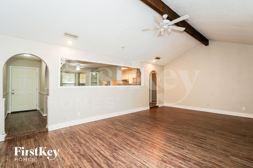 Building Photo - 3417 Willowcrest Dr