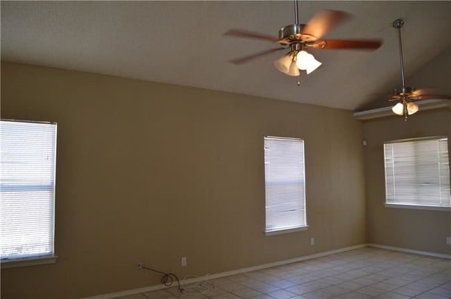 Building Photo - 11713 Snow Hawk Dr