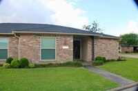 Building Photo - 5662 Longwood St