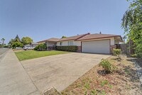 Building Photo - 3 bedroom 2 bath house in Yuba City