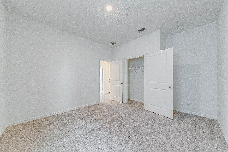 Building Photo - 2354 Lancashire St