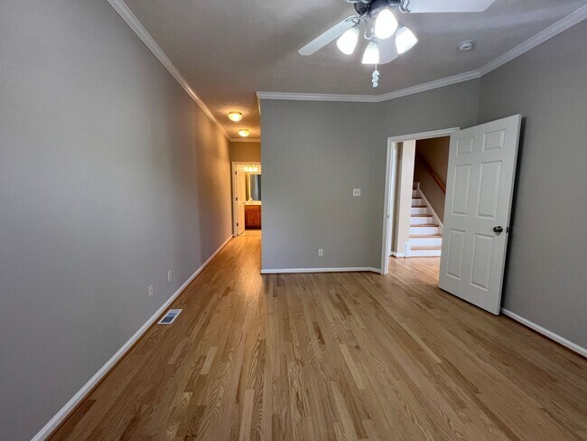 Building Photo - Beautiful Port Warwick Townhome.