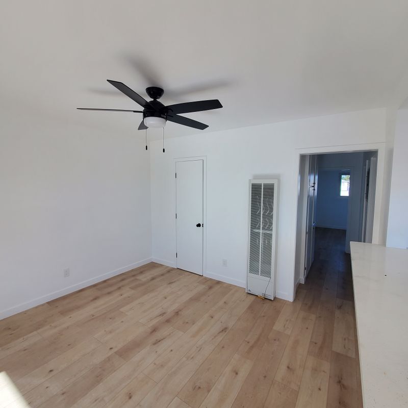 Building Photo - 7119 Mountain View Ave