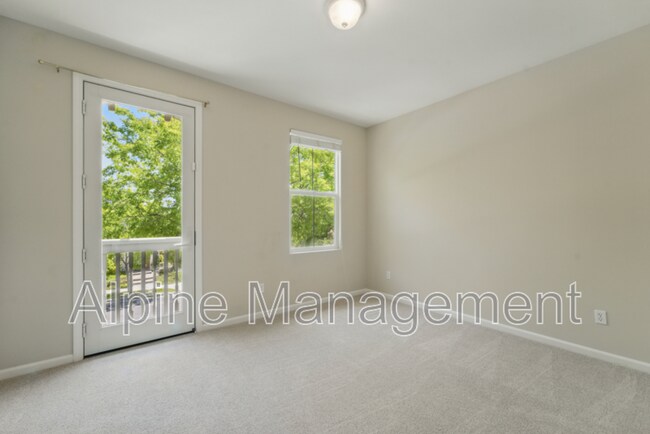 Building Photo - 5109 Campion Dr