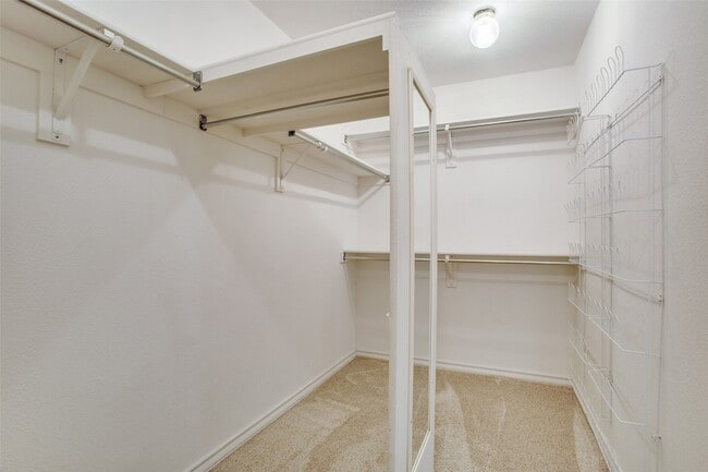Building Photo - 3021 Sawtooth Dr