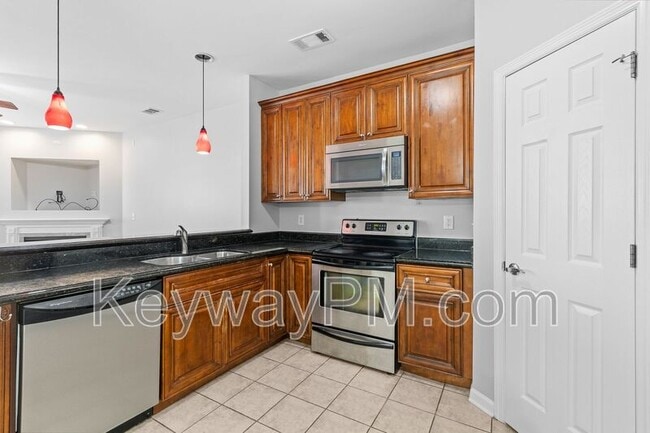 Building Photo - 2207 River Park Ct
