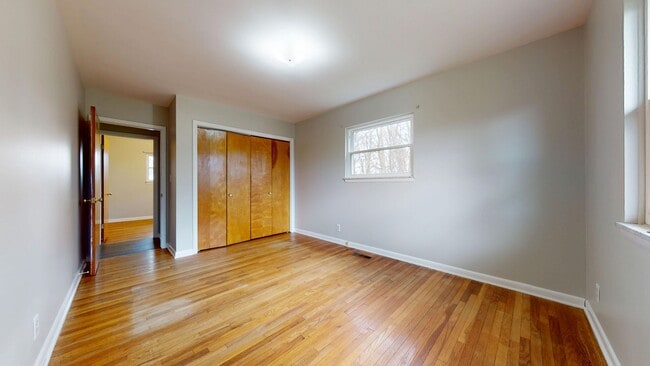 Building Photo - Shelby Schools, 3+ Bedrooms, Next to 1st Baptist Church!