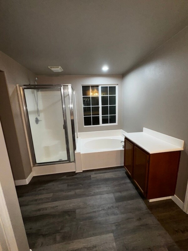 Building Photo - 1608 Gazebo Ln